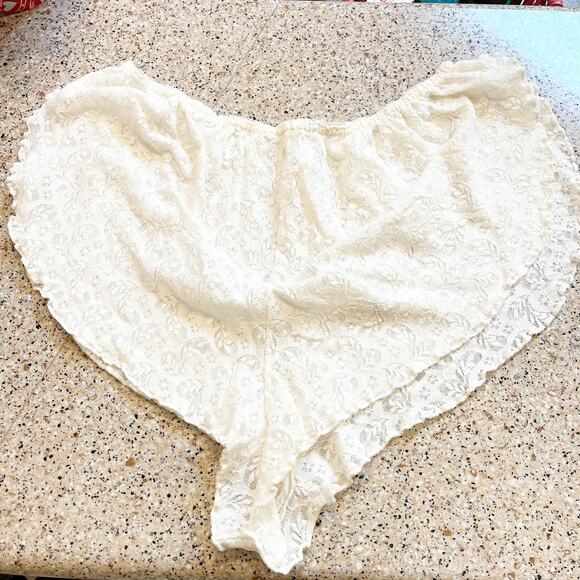 Vintage White Sheer Lace Size Large Nylon Boy Short Panties Hi-Cut Flutter Cutie - Picture 1 of 16